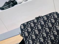 -妃鱼奢侈品回收寄卖(太古汇店)