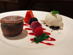 -Mogul Eatery·大亨餐酒馆