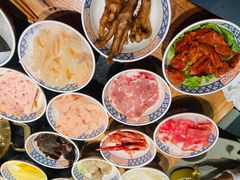 -周小明火锅(黑金冠社区店)