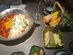 -湊湊火锅·茶憩(合生汇购物中心店)