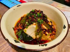 烧椒豆腐拌皮蛋-靓靓蒸虾(中山公园店)