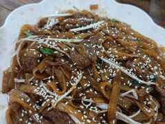 干炒牛河-南记食粥坊·宵夜大排档(莲花总店)