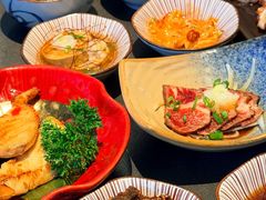 -铭牛烧肉·和牛海鲜自助(高新月牙湖店)