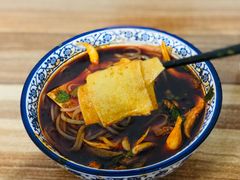 红油豆皮-老字号杨坡红油米线腊汁肉夹馍(东四道巷店)