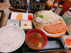 -牛かつもと村(原宿店)