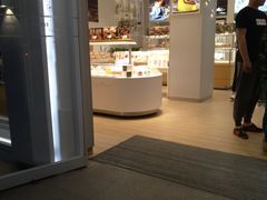 -好利来(八角店)