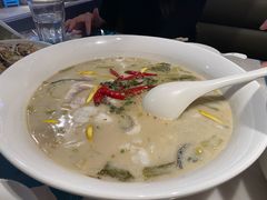 鹿桃酸菜鱼-大树餐厅(益田假日店)