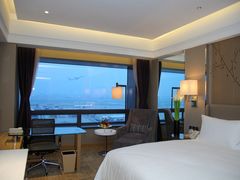 大床房2-上海中航虹桥机场泊悦酒店