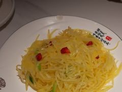 -江渔儿酸菜鱼(万科东荟城店)