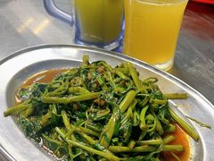 -黄亚华小食店(Jalan Alor)