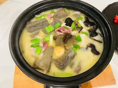 砂锅自制黑豆腐-富淳饭店(陆家嘴保利广场店)
