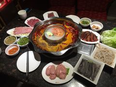 -小天鹅火锅·一线江景洪鼎旗舰店(洪崖洞店)
