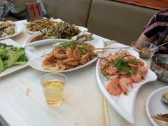 -覃记海鲜美食餐厅