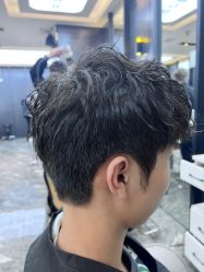 -藤野造型·专业烫染店