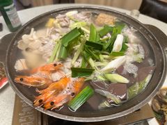 酸菜白肉鍋-金喝呷熱炒