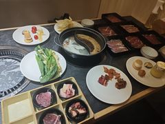 -匠牛亭·锅物烧肉放题自助(昆百大·泰业城店)