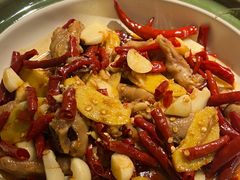 -费大厨辣椒炒肉(高铁吾悦广场店)