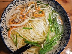 -蜗牛的家旅行主题云南菜餐厅.小酒馆(护国寺店)