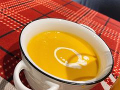 奶油南瓜汤-Primo·丽莫意大利窑烤披萨