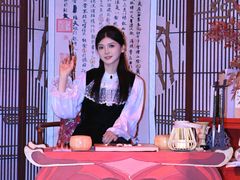 -暴风岛沉浸式体验馆(百联世纪店)