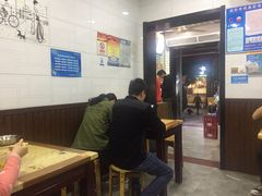 -覃肥叔桂林米粉(粮道街店)