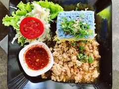 猪肉拌面-蝶豆花蓝面条