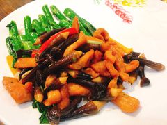 菜心杂菇炒菜心-大门水乡·顺德菜