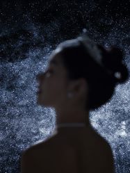 -至臻微拉婚纱摄影