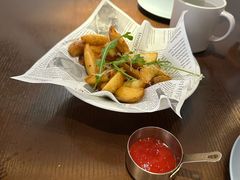 -卡普里披萨·牛扒·下午茶
