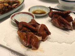 脆皮乳鸽-禧宴Joyous Restaurant(禧园店)