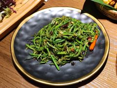 烧鱼酱爆四季豆免辣-雀舞云南菜(乐客城店)