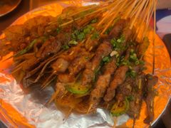 -何师烧烤Pro ·江湖川菜·小龙虾·精酿(太古里旗舰店)