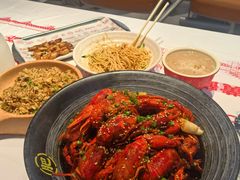 -肥肥虾庄·金牌油焖大虾(汉街SKP店)