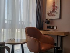 -维也纳国际酒店·重庆交通大学六公里轻轨站店