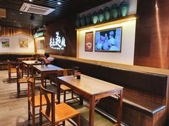 -亮亮面馆(经六路店)