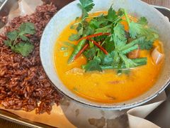 泰式红咖喱牛肉饭-wagas(暖山店)