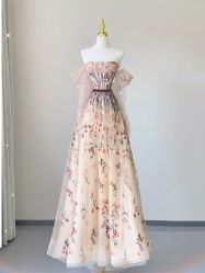 -南京宝娜嫁衣婚纱礼服馆(中央路店)