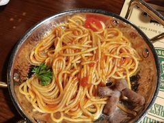 肉酱意大利面-马迭尔德式西餐精酿啤酒屋(中央大街店)