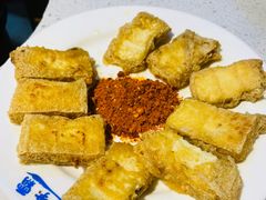 贵州特色小豆腐-贵州辣子鸡番茄鸡