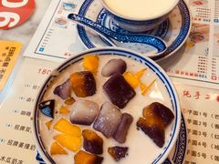-广信牛奶甜品世家(台东店)