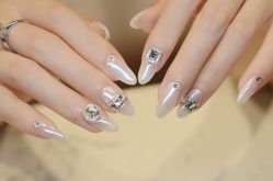 -AKIRA 安久日式美甲美睫