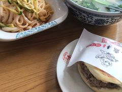 -东关吉祥西安腊汁肉夹馍(健德门店)