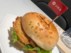 -必胜客(欧亚卖场店)