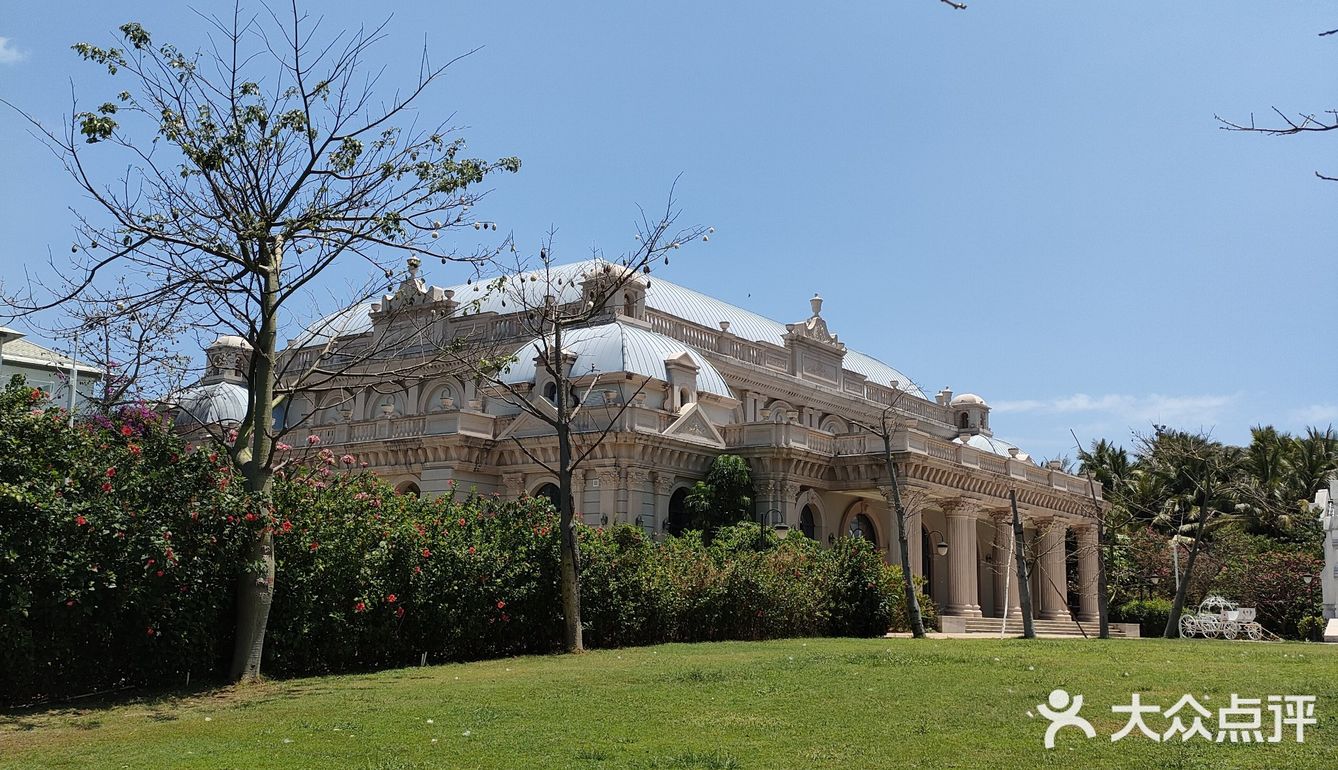 半山半岛吉庆广场