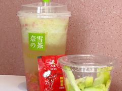 -奈雪的茶(M+世纪都会广场店)