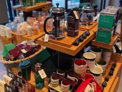 零售区-星巴克(深圳宝能太古城南区店)