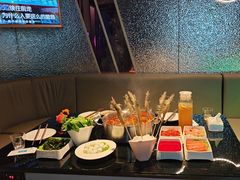 -唯爱KTV聚会餐厅(仙林东城汇店)