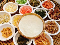 -包整·丝娃娃(一览甲秀楼风景店)