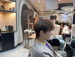 -TOP HAIR SALON
