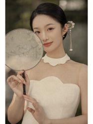 -雪中彩影婚纱摄影·微光艺术中心